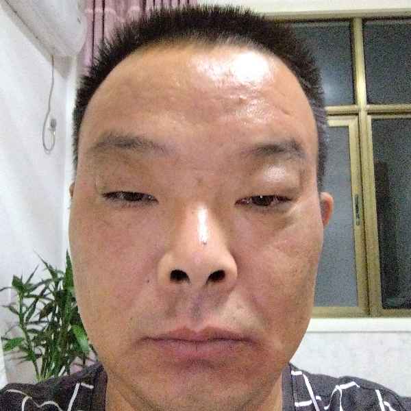 江苏46岁单身帅哥真诚找对象-咸宁相亲网