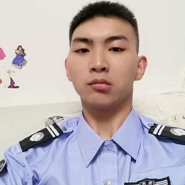 贵州26岁单身帅哥真诚找对象-咸宁征婚相亲网