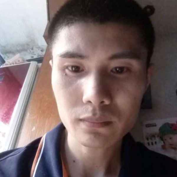 重庆43岁单身帅哥真诚找对象-咸宁征婚相亲网