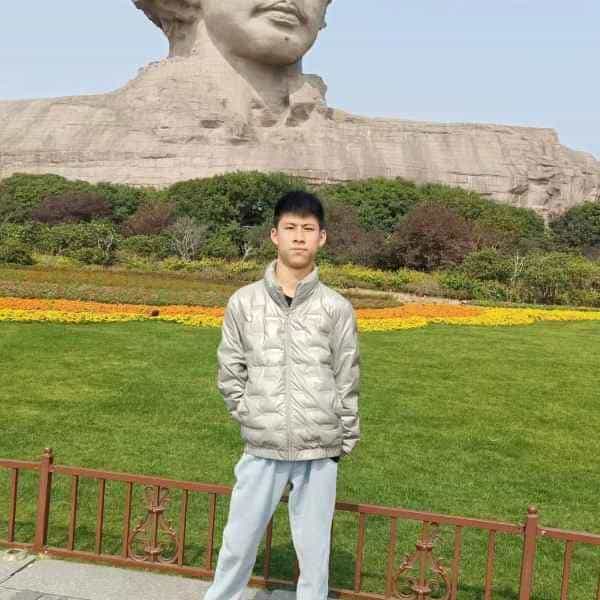 浙江22岁单身帅哥真诚找对象-咸宁征婚相亲网