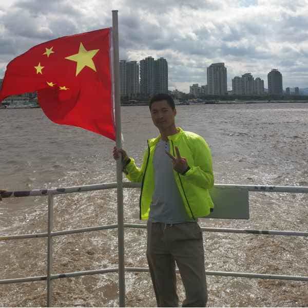 浙江30岁单身帅哥真诚找对象-咸宁征婚相亲网
