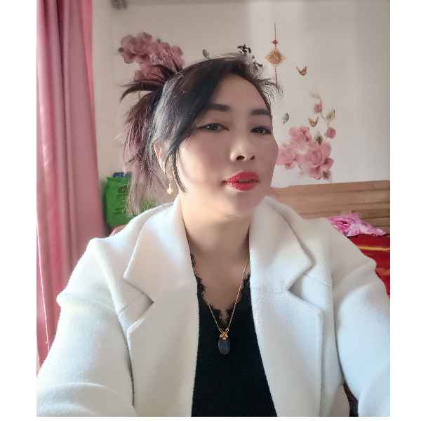 云南44岁单身美女真诚找对象-咸宁征婚相亲网