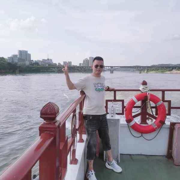 四川27岁单身帅哥真诚找对象-咸宁征婚相亲网