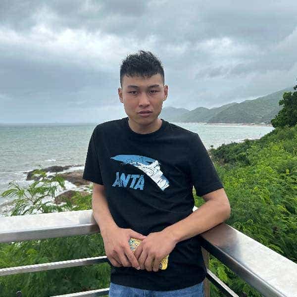 山东27岁单身帅哥真诚找对象-咸宁征婚相亲网
