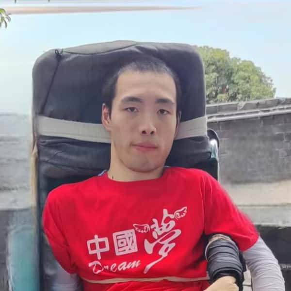 湖南30岁单身帅哥真诚找对象-咸宁征婚相亲网