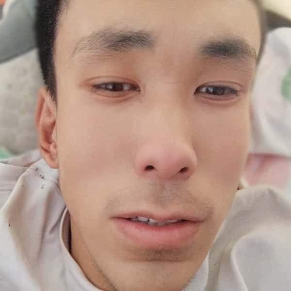 山东21岁单身帅哥真诚找对象-咸宁征婚相亲网