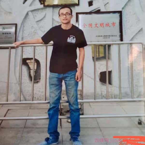 江苏36岁单身帅哥真诚找对象-咸宁征婚相亲网