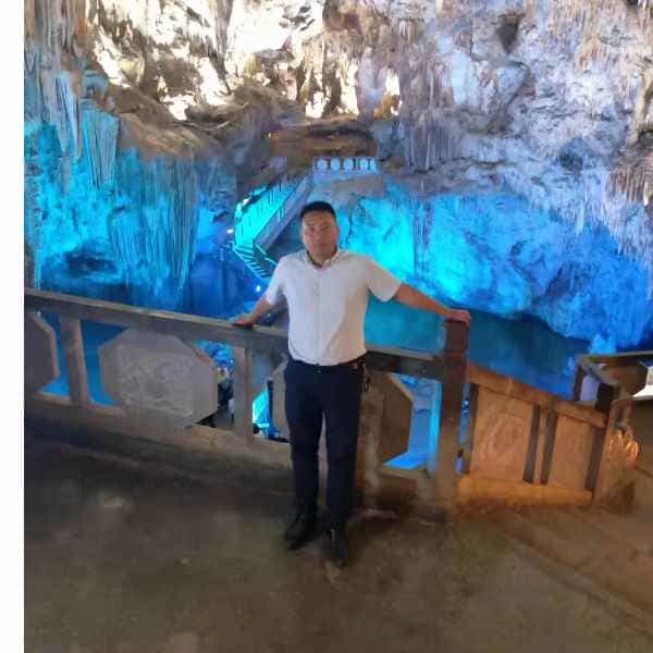35岁岁云南单身帅哥 - 咸宁吉缘网